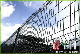 Roll top galvanised fence panel