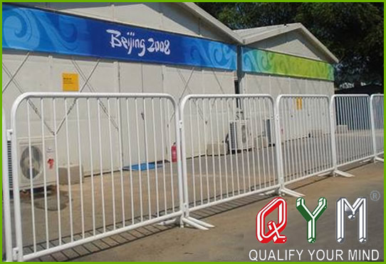 Temporary event fence